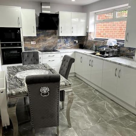 Luxury 3 Bed 3 Bedroom House Harborne Μπέρμιγχαμ Εξωτερικό φωτογραφία