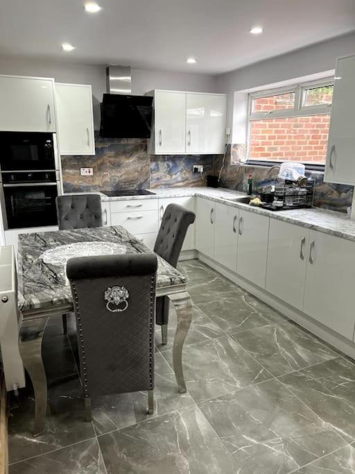 Luxury 3 Bed 3 Bedroom House Harborne Μπέρμιγχαμ Εξωτερικό φωτογραφία
