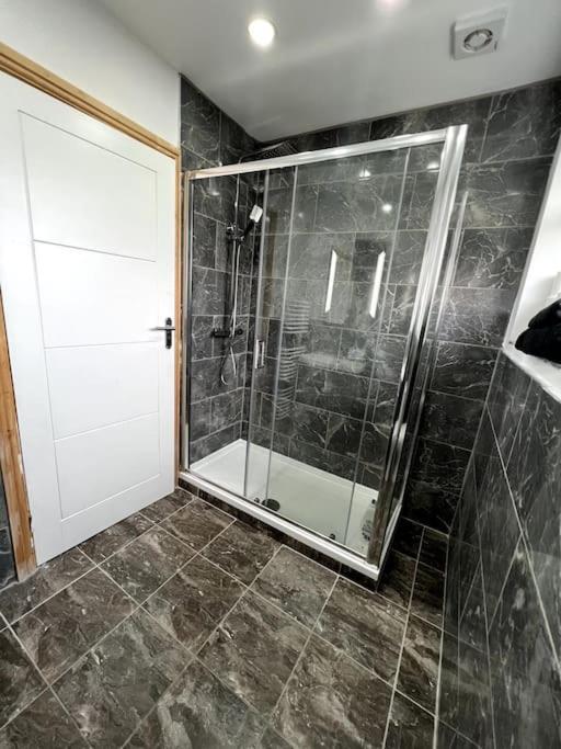 Luxury 3 Bed 3 Bedroom House Harborne Μπέρμιγχαμ Εξωτερικό φωτογραφία